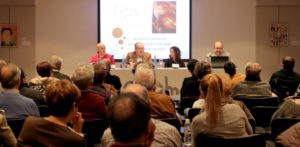 La Academia Aragonesa de Gastronomía continúa con su ciclo «25 recetas aragonesas con historia» en el Ámbito Cultural de El Corte Inglés de Zaragoza con la receta de huevos al salmorrejo.